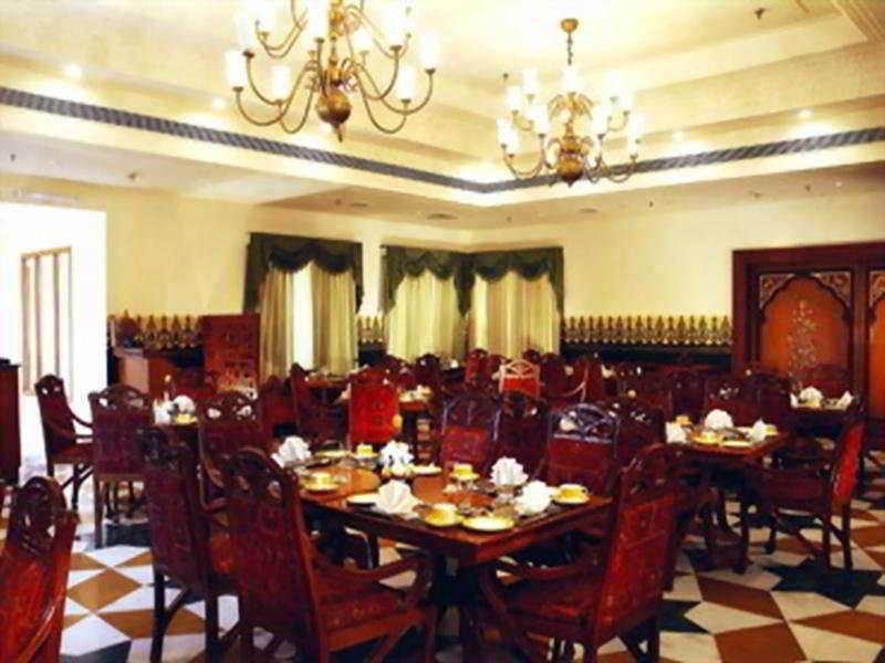 The Ummed Jodhpur Palace Resort & Spa Restoran foto