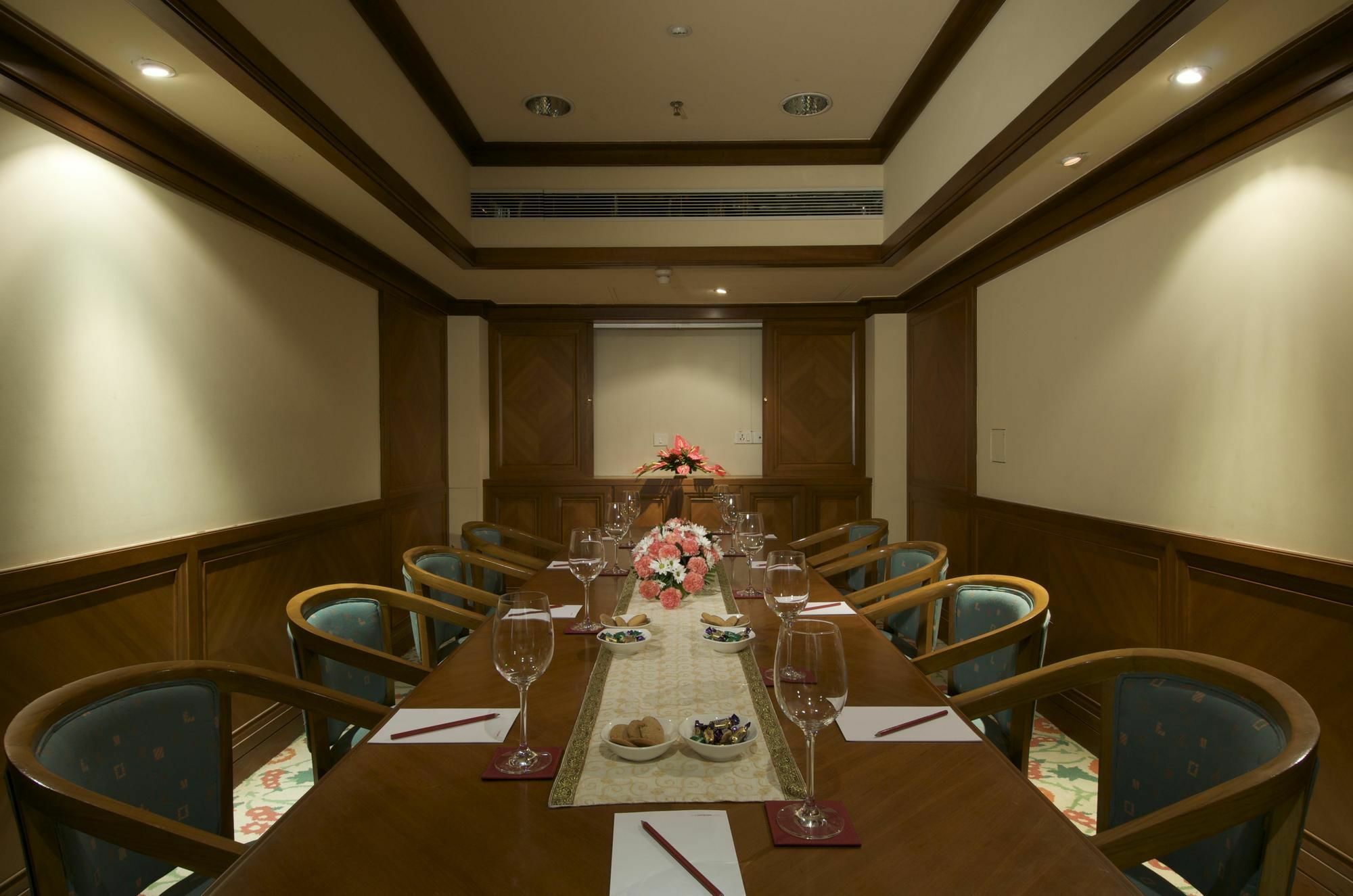 The Ummed Jodhpur Palace Resort & Spa Bagian luar foto
