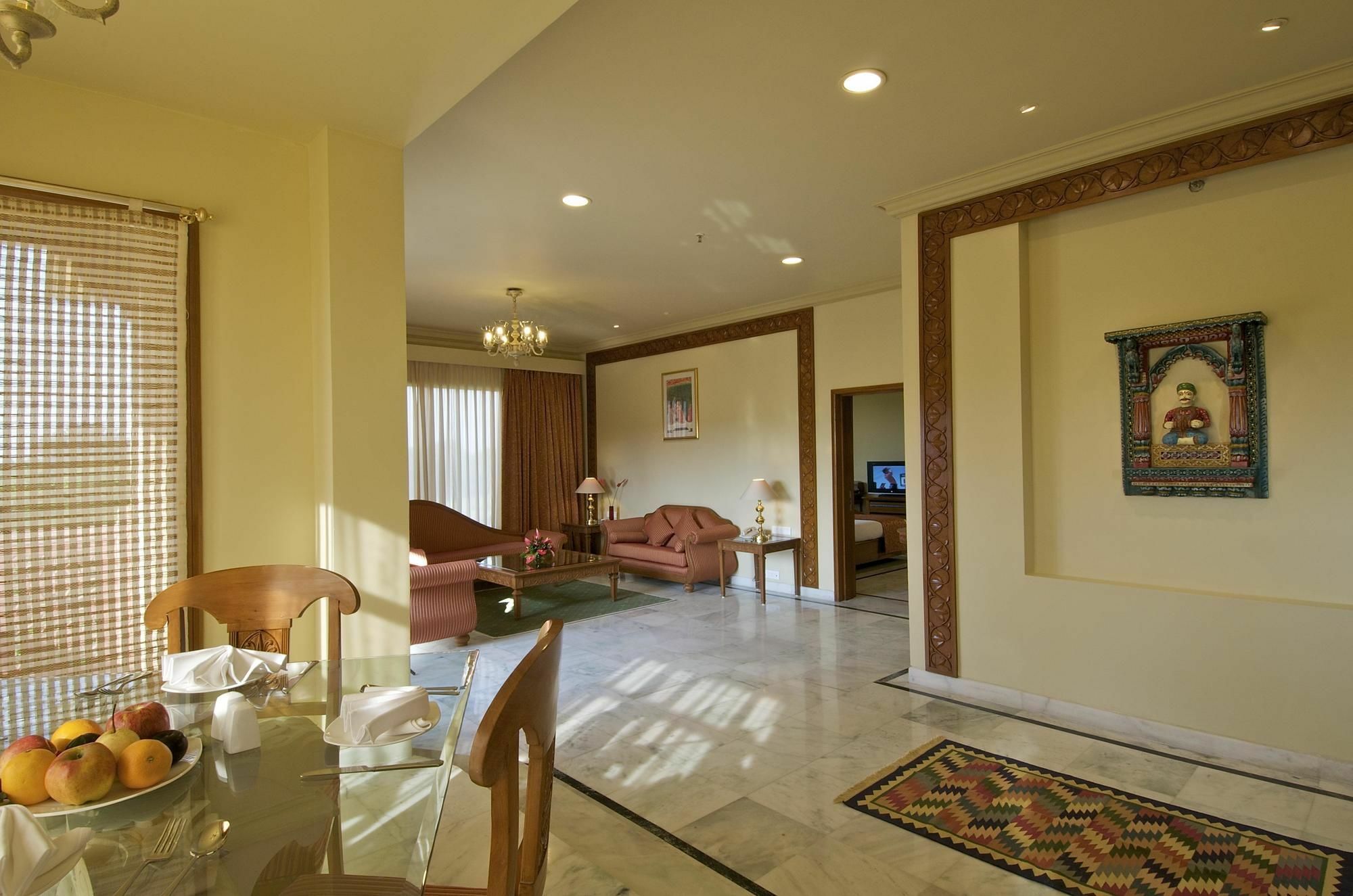 The Ummed Jodhpur Palace Resort & Spa Bagian luar foto